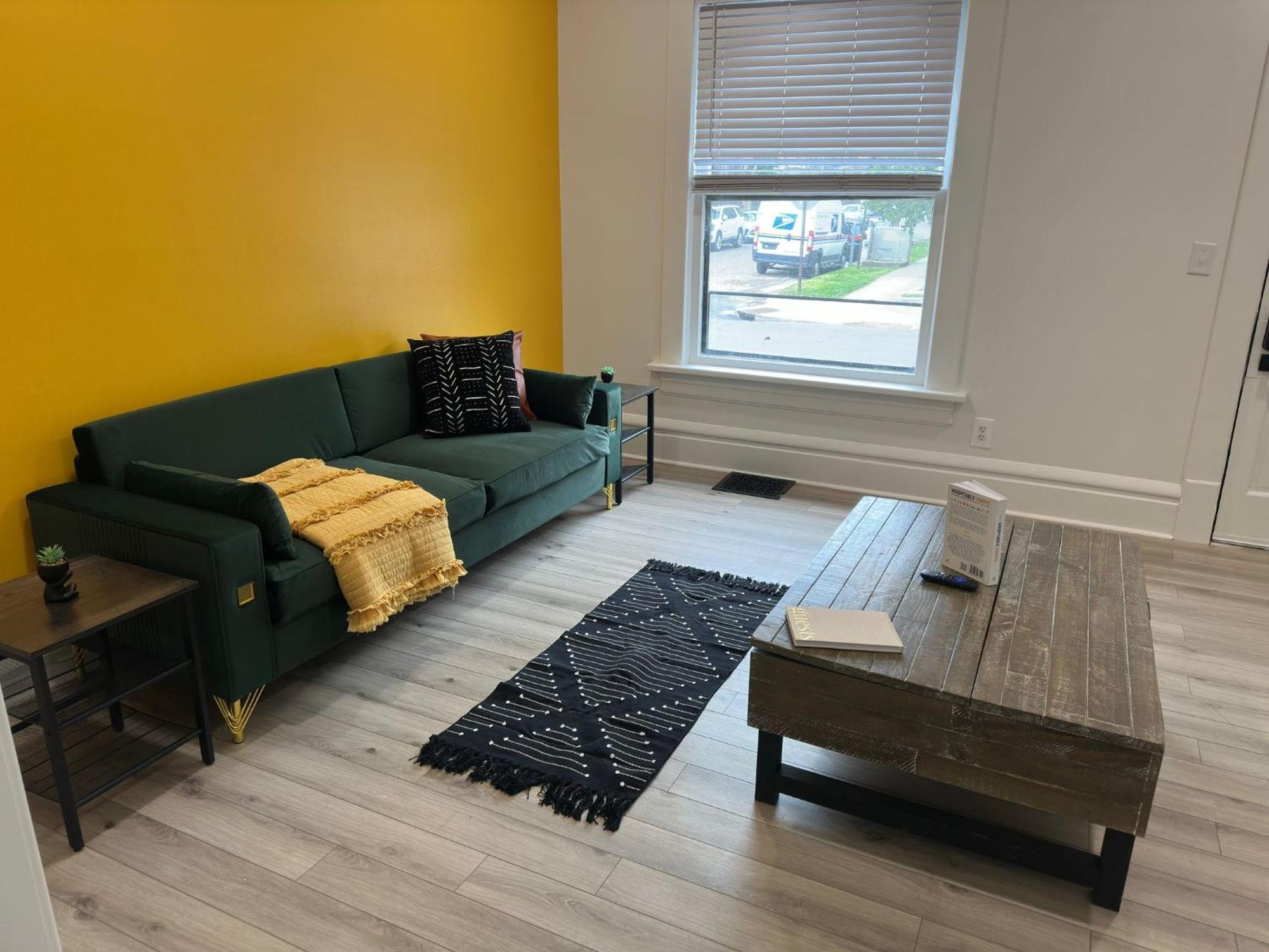 Short North Convention King Bed Free Parking Columbus