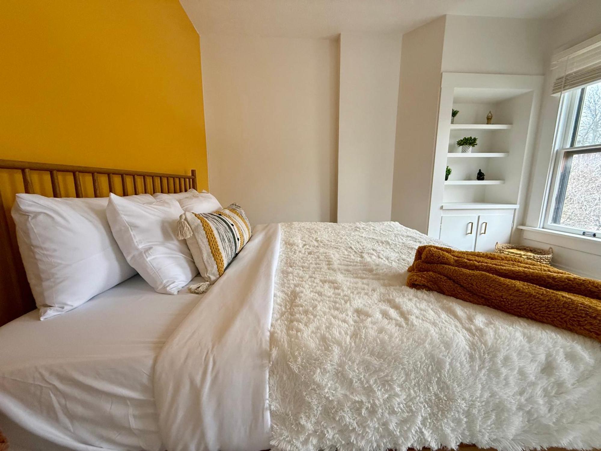 Short North Convention King Bed Free Parking