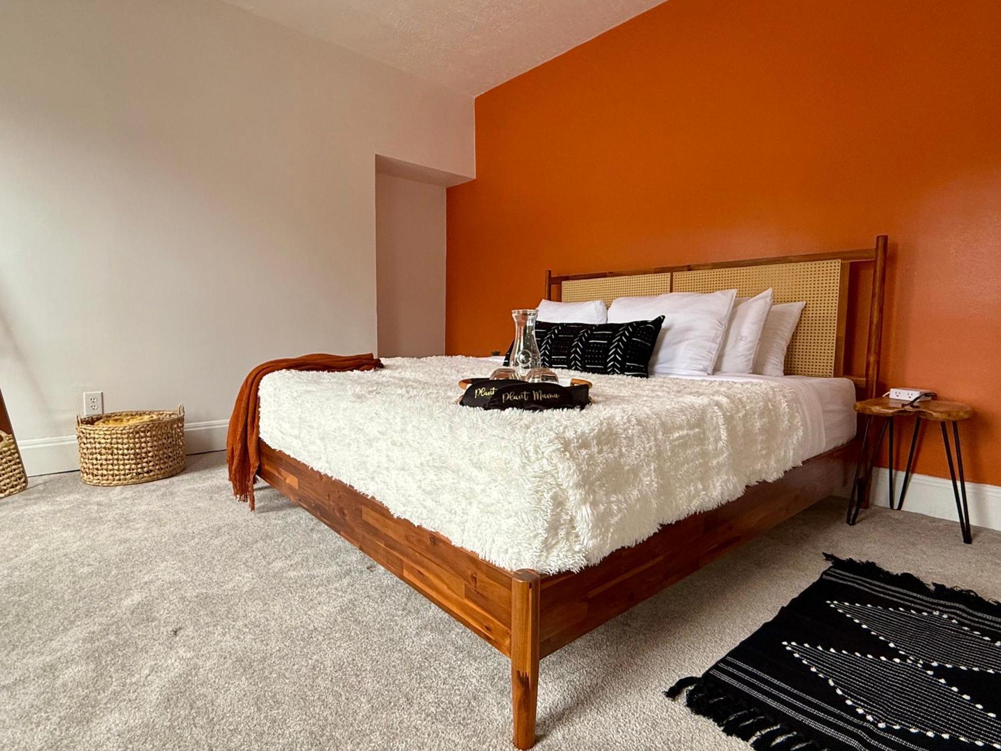 Short North Convention King Bed Free Parking Columbus